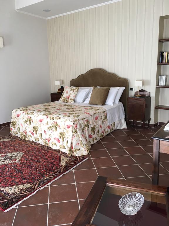 Il Casale Di Riardo Luxury B&B Exterior photo